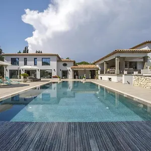 Luxury Zen Guest house